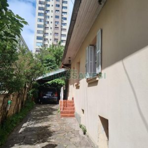 Casa com 201m², 3 dormitórios, no bairro Centro em Caxias do Sul para Comprar
