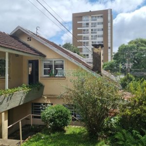 Casa com 201m², 3 dormitórios, no bairro Centro em Caxias do Sul para Comprar