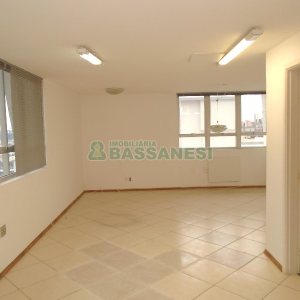 Sala com 54m², no bairro Centro em Caxias do Sul para Alugar