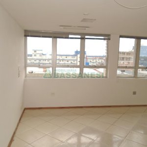 Sala com 54m², no bairro Centro em Caxias do Sul para Alugar