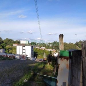 Terreno com 360m², no bairro Forqueta em Caxias do Sul para Comprar