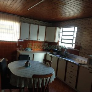 Casa com 287m², 3 dormitórios, no bairro São Pelegrino em Caxias do Sul para Comprar