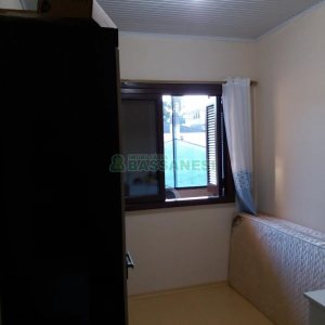 Sobrado com 109m², 2 dormitórios, 1 vaga, no bairro Charqueadas em Caxias do Sul para Comprar