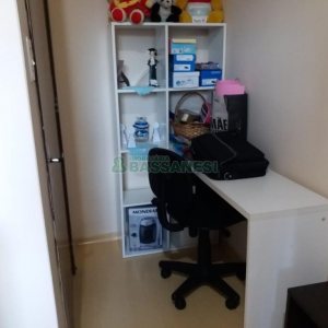 Sobrado com 109m², 2 dormitórios, 1 vaga, no bairro Charqueadas em Caxias do Sul para Comprar