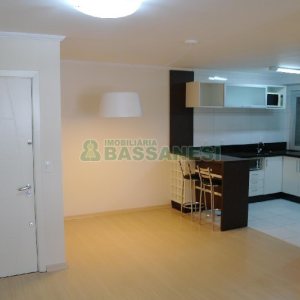 Apartamento com 70m², 2 dormitórios, 2 vagas, no bairro Charqueadas em Caxias do Sul para Comprar