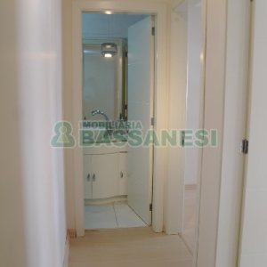 Apartamento com 70m², 2 dormitórios, 2 vagas, no bairro Charqueadas em Caxias do Sul para Comprar