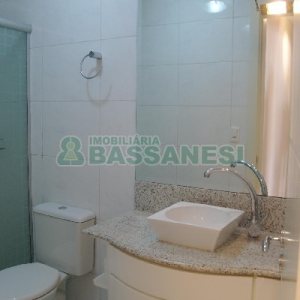Apartamento com 70m², 2 dormitórios, 2 vagas, no bairro Charqueadas em Caxias do Sul para Comprar