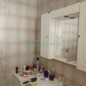 Casa com 690m², 4 dormitórios, 2 vagas, no bairro Diamantino em Caxias do Sul para Comprar