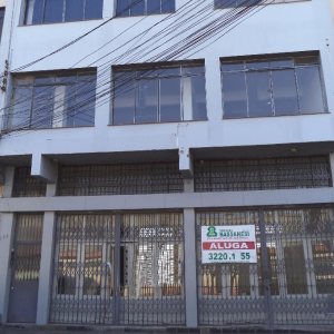 Apartamento com 70m², 2 dormitórios, no bairro Lourdes em Caxias do Sul para Alugar