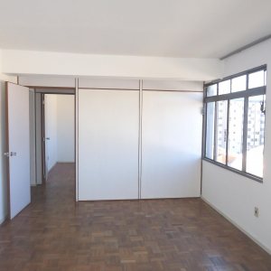 Apartamento com 70m², 2 dormitórios, no bairro Lourdes em Caxias do Sul para Alugar