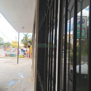 Loja com 369m², no bairro São Leopoldo em Caxias do Sul para Comprar