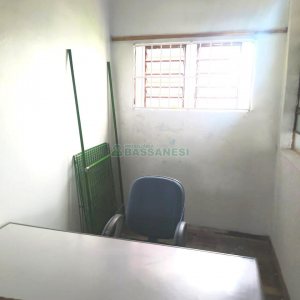 Loja com 369m², no bairro São Leopoldo em Caxias do Sul para Comprar