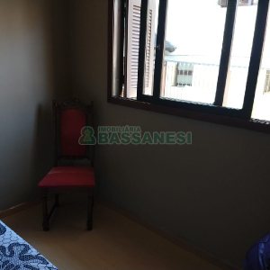 Casa com 268m², 3 dormitórios, 4 vagas, no bairro São Leopoldo em Caxias do Sul para Comprar