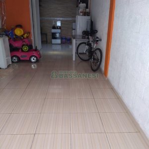 Sobrado com 92m², 2 dormitórios, 1 vaga, no bairro De Zorzi em Caxias do Sul para Comprar