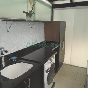 Apto Mobiliado com 109m², 3 dormitórios, 3 vagas, no bairro Rio Branco em Caxias do Sul para Comprar