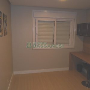 Apto Mobiliado com 109m², 3 dormitórios, 3 vagas, no bairro Rio Branco em Caxias do Sul para Comprar