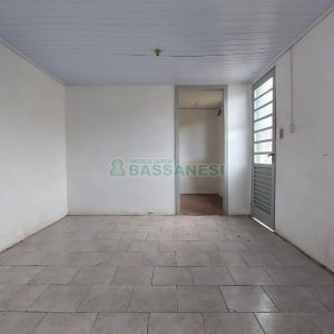 Casa com 120m², 3 dormitórios, 3 vagas, no bairro Esplanada em Caxias do Sul para Comprar