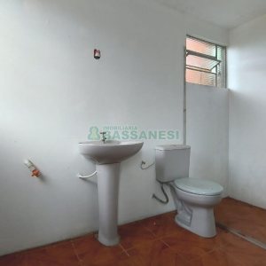 Casa com 120m², 3 dormitórios, 3 vagas, no bairro Esplanada em Caxias do Sul para Comprar