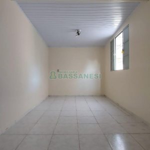Casa com 120m², 3 dormitórios, 3 vagas, no bairro Esplanada em Caxias do Sul para Comprar