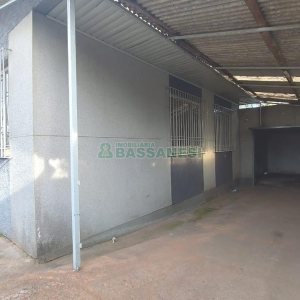Casa com 120m², 3 dormitórios, 3 vagas, no bairro Esplanada em Caxias do Sul para Comprar