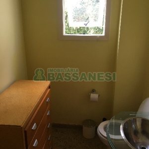 Casa com 315m², 3 dormitórios, 1 vaga, no bairro Centro em São Marcos para Comprar