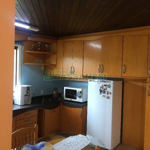 Casa com 315m², 3 dormitórios, 1 vaga, no bairro Centro em São Marcos para Comprar