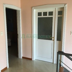 Casa com 315m², 3 dormitórios, 1 vaga, no bairro Centro em São Marcos para Comprar