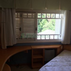 Casa com 315m², 3 dormitórios, 1 vaga, no bairro Centro em São Marcos para Comprar