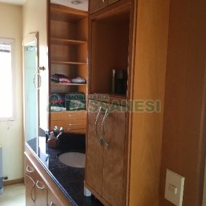 Casa com 315m², 3 dormitórios, 1 vaga, no bairro Centro em São Marcos para Comprar
