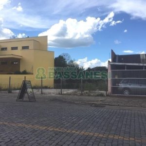 Terreno com 180m², no bairro Santa Catarina em Caxias do Sul para Alugar