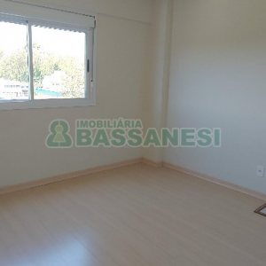 Apto Mobiliado com 55m², 2 dormitórios, 1 vaga, no bairro Sanvitto em Caxias do Sul para Alugar