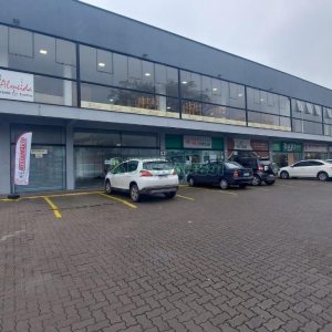 Sala com 500m², 2 vagas, no bairro São Caetano em Caxias do Sul para Alugar