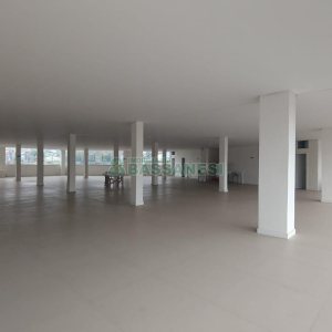 Sala com 500m², 2 vagas, no bairro São Caetano em Caxias do Sul para Alugar