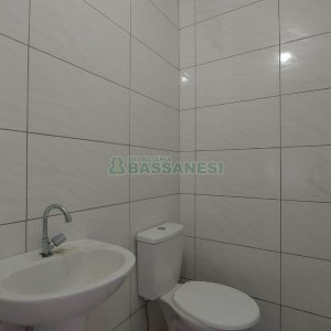 Sala com 500m², 2 vagas, no bairro São Caetano em Caxias do Sul para Alugar