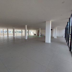 Sala com 500m², 2 vagas, no bairro São Caetano em Caxias do Sul para Alugar
