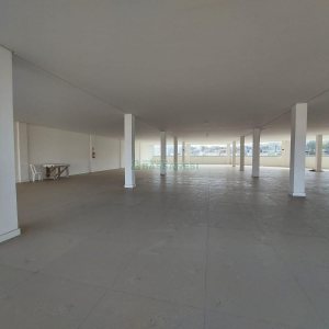 Sala com 500m², 2 vagas, no bairro São Caetano em Caxias do Sul para Alugar