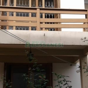 Casa com 289m², 3 dormitórios, 2 vagas, no bairro Medianeira em Caxias do Sul para Comprar