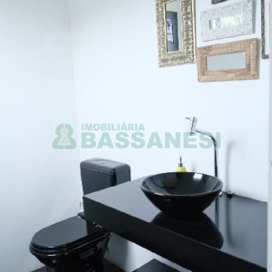 Predio com 370m², no bairro Interlagos em Caxias do Sul para Alugar