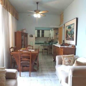 Casa Comercial com 400m², 3 dormitórios, 3 vagas, no bairro Centro em Caxias do Sul para Alugar