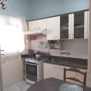 Casa Comercial com 400m², 3 dormitórios, 3 vagas, no bairro Centro em Caxias do Sul para Alugar