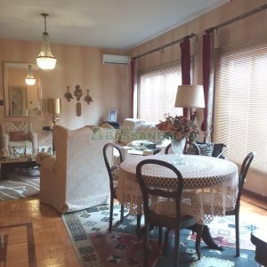 Casa Comercial com 400m², 3 dormitórios, 3 vagas, no bairro Centro em Caxias do Sul para Alugar