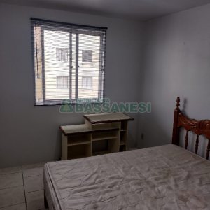 Apto Mobiliado com 42m², 2 dormitórios, 1 vaga, no bairro Desvio Rizzo em Caxias do Sul para Alugar