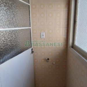 Apto Mobiliado com 72m², 2 dormitórios, no bairro Centro em Caxias do Sul para Alugar