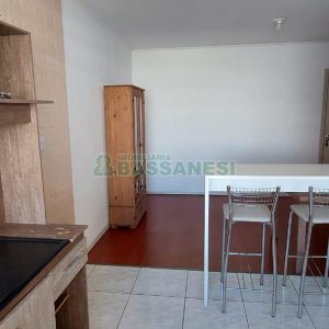 Apto Mobiliado com 72m², 2 dormitórios, no bairro Centro em Caxias do Sul para Alugar