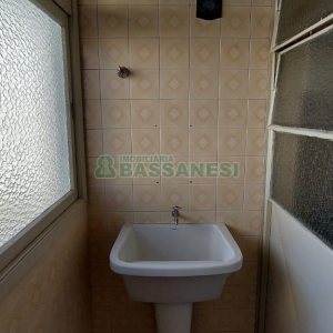 Apto Mobiliado com 72m², 2 dormitórios, no bairro Centro em Caxias do Sul para Alugar