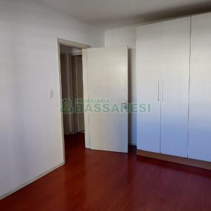Apto Mobiliado com 72m², 2 dormitórios, no bairro Centro em Caxias do Sul para Alugar