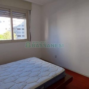 Apto Mobiliado com 72m², 2 dormitórios, no bairro Centro em Caxias do Sul para Alugar