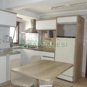 Apto Mobiliado com 109m², 3 dormitórios, 1 vaga, no bairro Lourdes em Caxias do Sul para Comprar