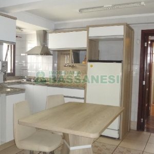 Apto Mobiliado com 109m², 3 dormitórios, 1 vaga, no bairro Lourdes em Caxias do Sul para Comprar