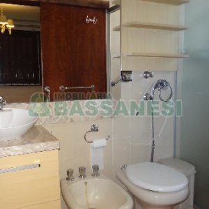 Apto Mobiliado com 109m², 3 dormitórios, 1 vaga, no bairro Lourdes em Caxias do Sul para Comprar